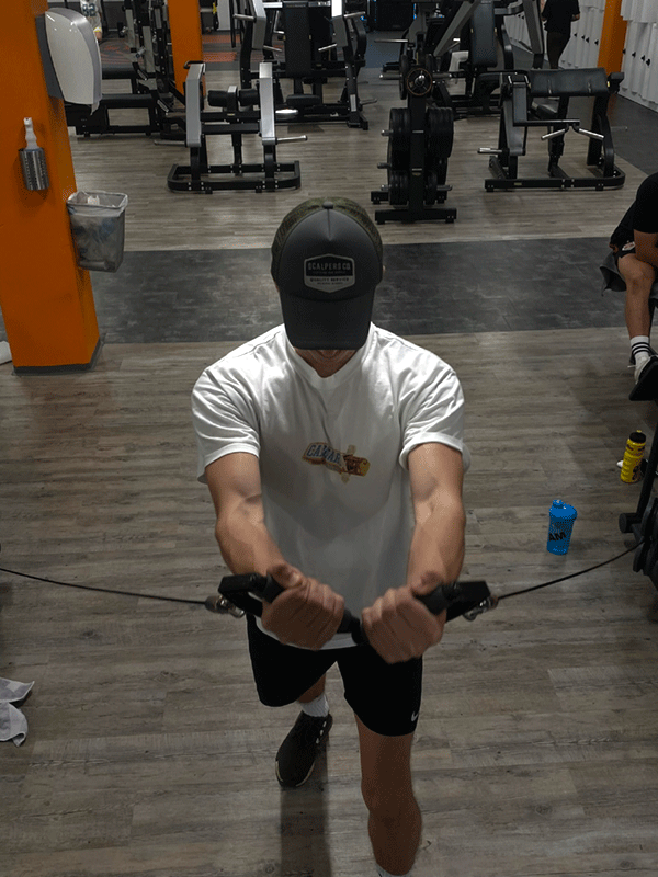 Modell im Fitnesscenter